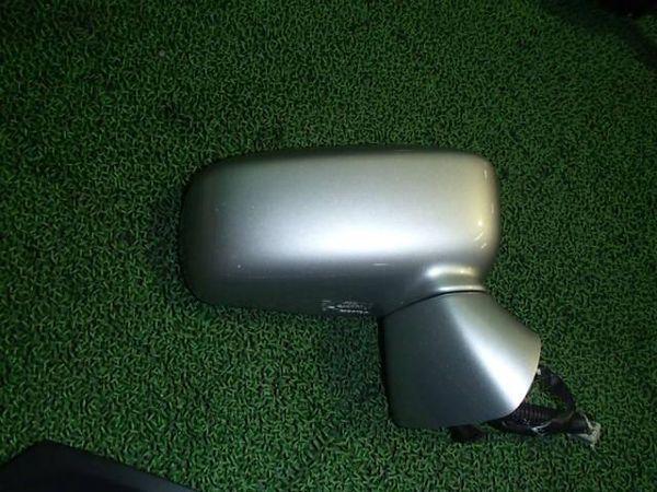 Honda stream 2004 right side mirror assembly [6113500]