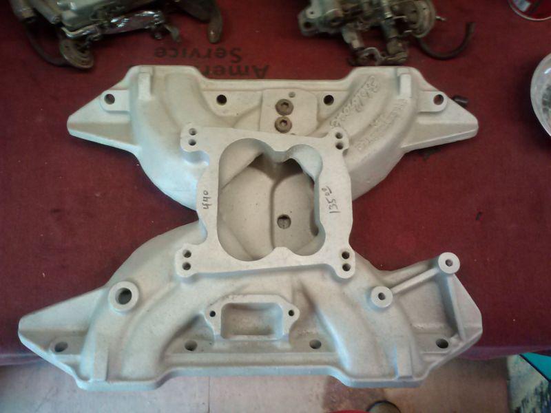 Mopar rb edelbrock streetmaster 440 intake manifold **possibly new**