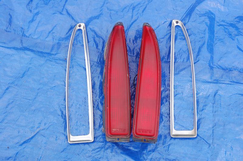 93-96 oem cadillac fleetwood tail light lenses chrome trim bezels set taillights