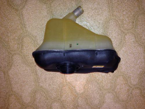 2010 shelby gt500 coolant reservoir