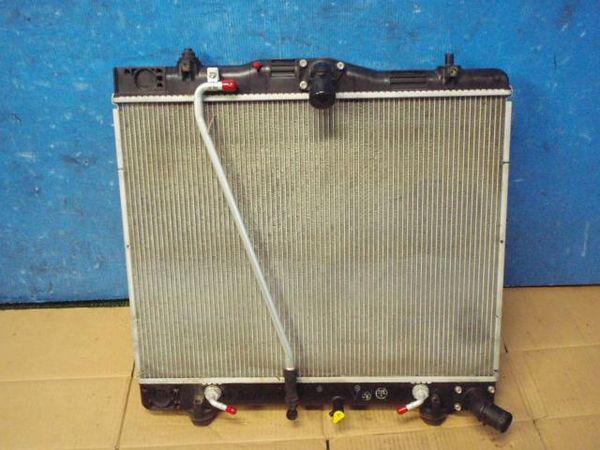 Toyota hiace 2007 radiator [1420400]