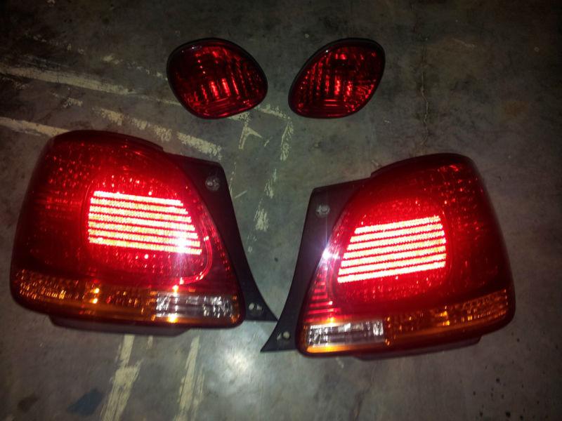 Lexus gs300 tail and trunk lights