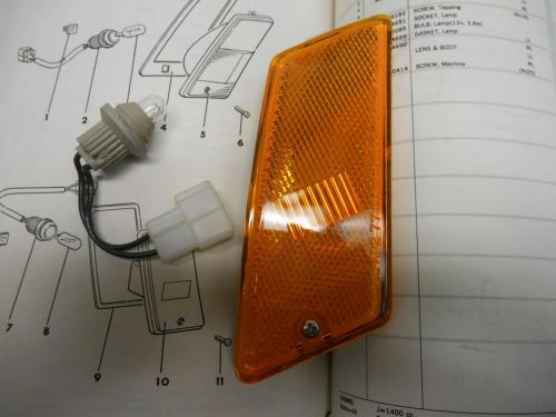 Nos mopar mitsubishi side marker lamp - 1981 colt/ champ - p/n mb 185565