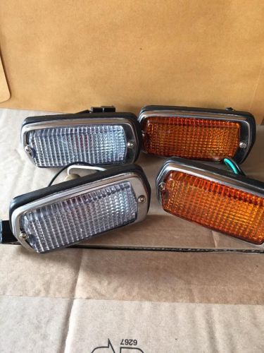 Datsun 510 240z 260z 280z 120y b210 side marker light lamps amber +clear