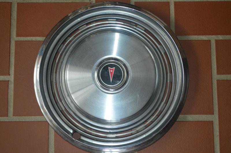 Pontiac 15" hubcap grand prix lemans bonneville 1970 to 1980s
