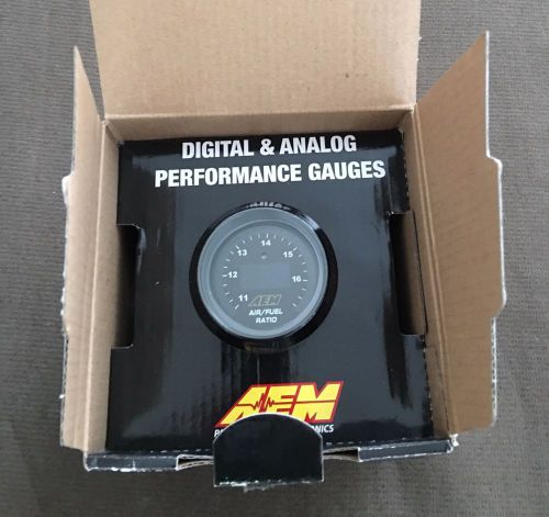 Aem 30-4100 wideband uego controller air/fuel gauge kit w/02 sensor