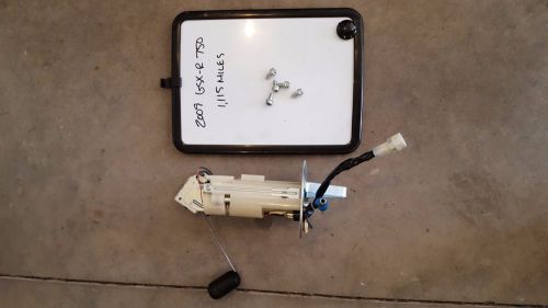 06 07 08 09 11-15  gsx-r gsxr 600 750 oem fuel pump 1,115 miles like new