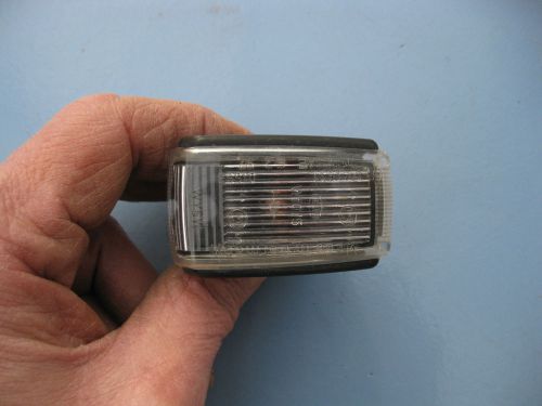 Volvo 240 260 740 760 940 960 850 v/c/s70 v/s40 v/s90 clear side marker light