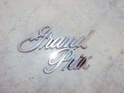 71 72 grand prix script emblem  9864186