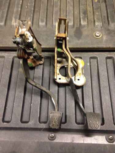 2000-2005 toyota celica gt mt clutch pedal and brake pedal assembly