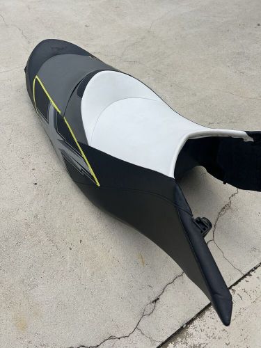 2012 seadoo rxtx 260 seat assembly      269002354 used in great condition