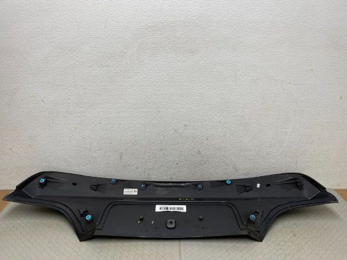 10-13 bmw f07 535i 550i gt rear trunk lid lower bottom trim molding oem 8151r dg