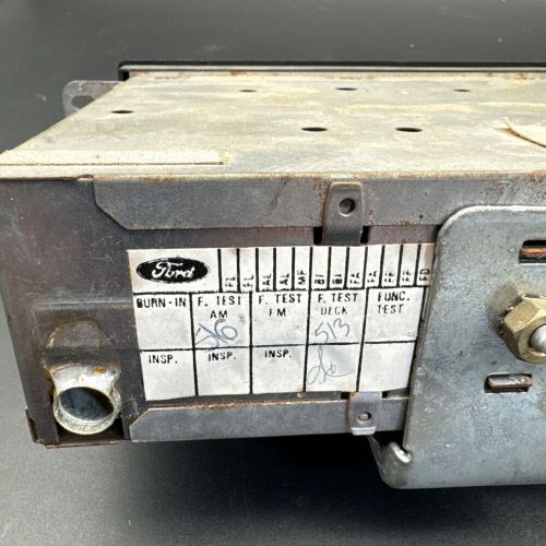 Vintage ford radio