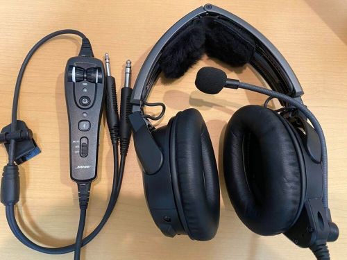 Bose a20 aviation headset with dual plug, bluetooth, noise canceling, complete