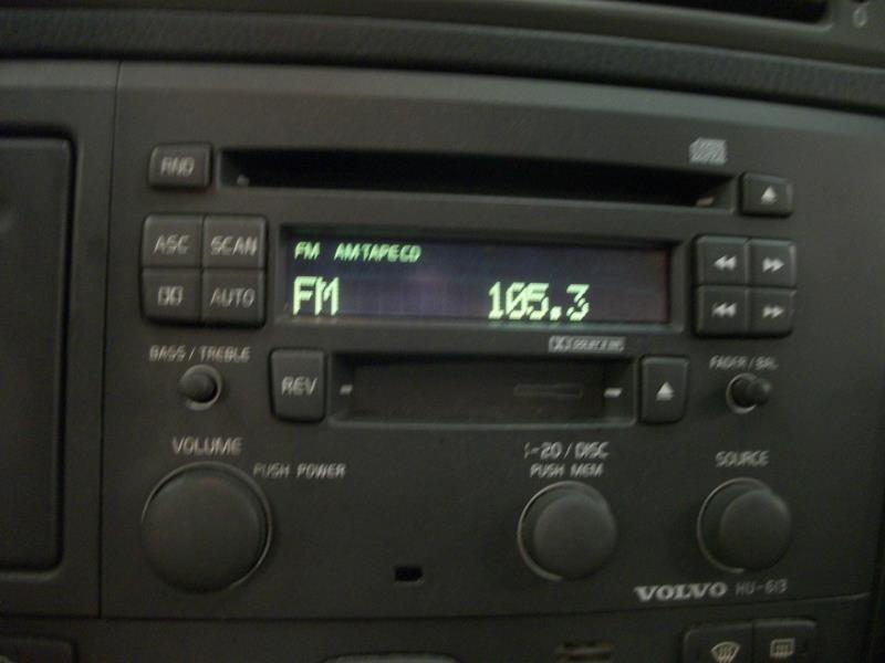 2001-2005 volvo s60 audio equipment recvr mkd hu-613 on radio