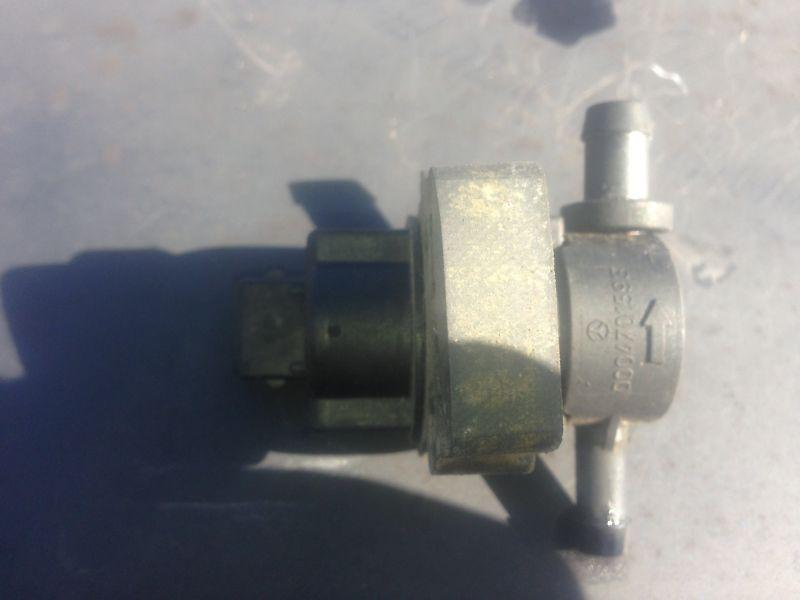 1997 2000 mercedes benz e320 egr purge valve selenoid 000 470 15 93