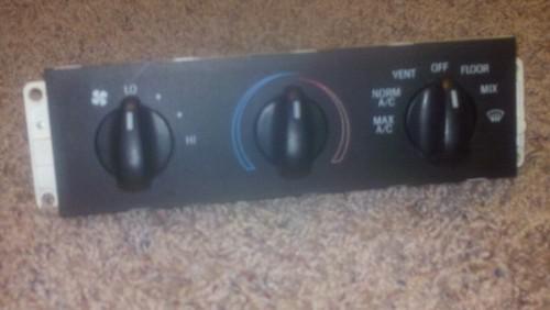 Buy 2001 Mustang Heater A C Controls In Stevens Point Wisconsin Us For Us 15 00