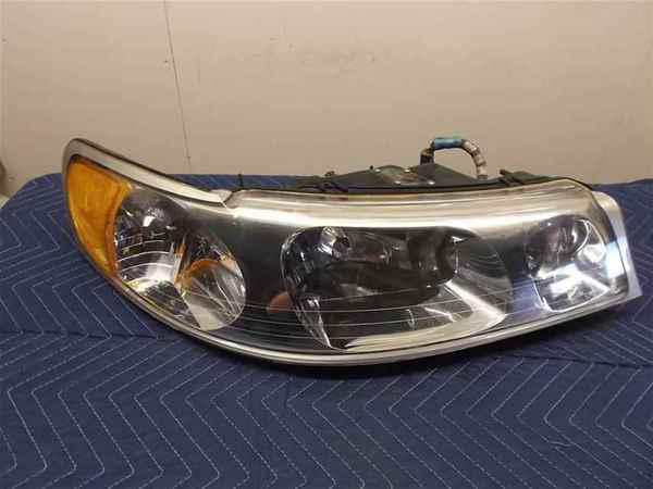 1999-2000 lincoln town car headlamp rh oem lkq