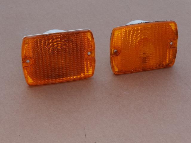 Jeep wrangler grille amber marker turn signal lamp lights, 1995  oem