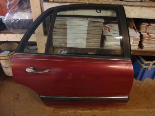 1993 buick lesabre passenger rear door w/ windows oem