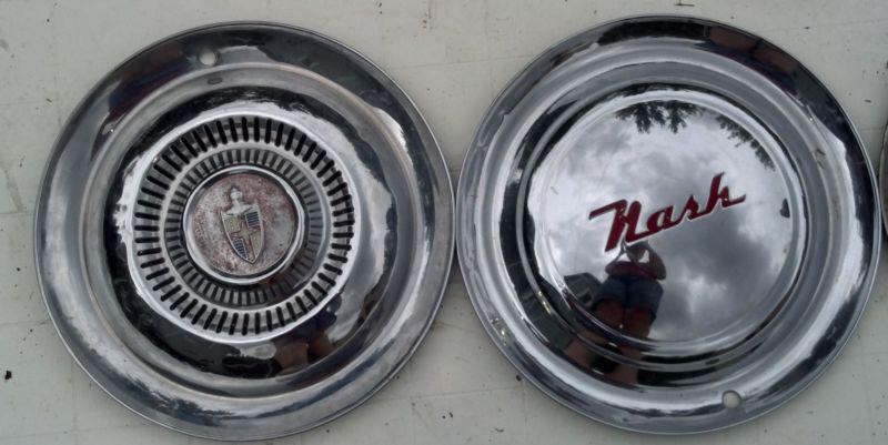 Estate find 1950's 1960's 1970's vintage hub caps set of 4 nash, comet, etc.