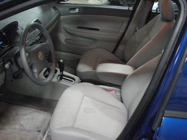 2005 chevy cobalt floor center console gray 1039609