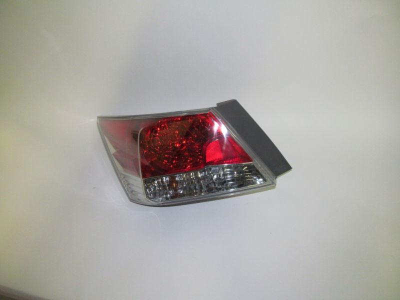 08 09 2010 2011 2012 honda accord sedan oem left tail light nice!