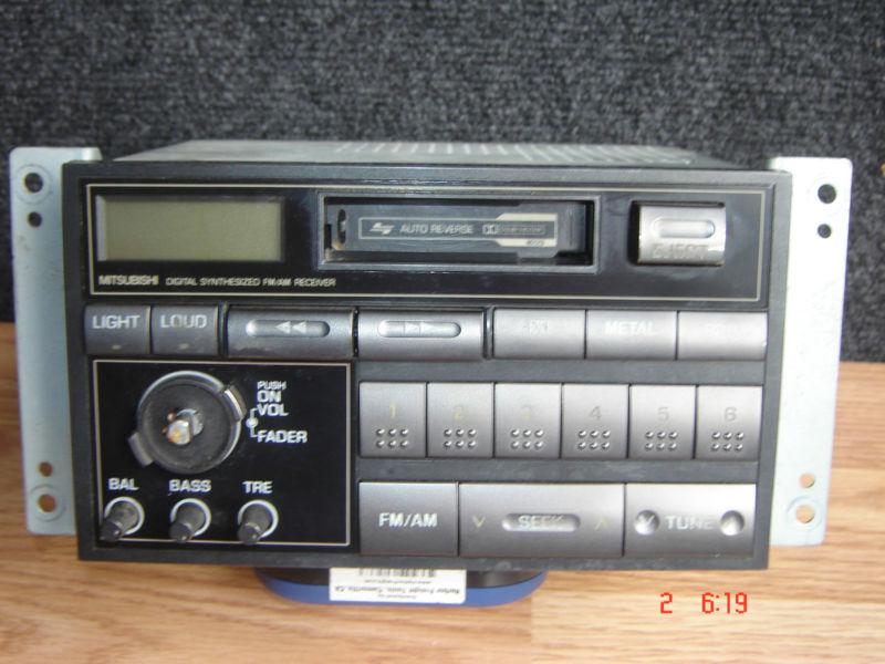 Factory oem mitsubishi dodge plymouth am fm radio w/ cassette player mb541074