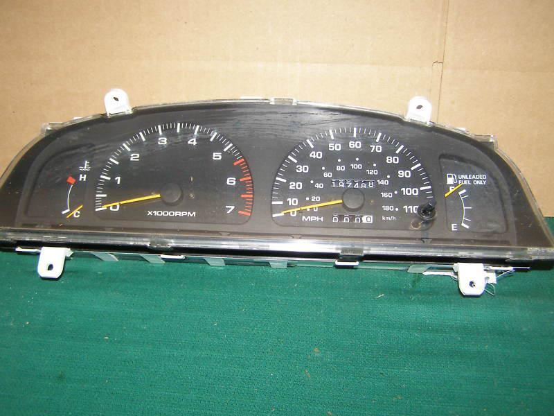 1996 1997 toyota 4 runner speedometer cluster   198k  6 cyl