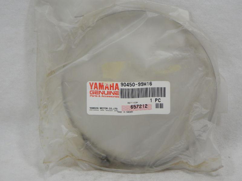 Yamaha 90450-99m16 clamp *new