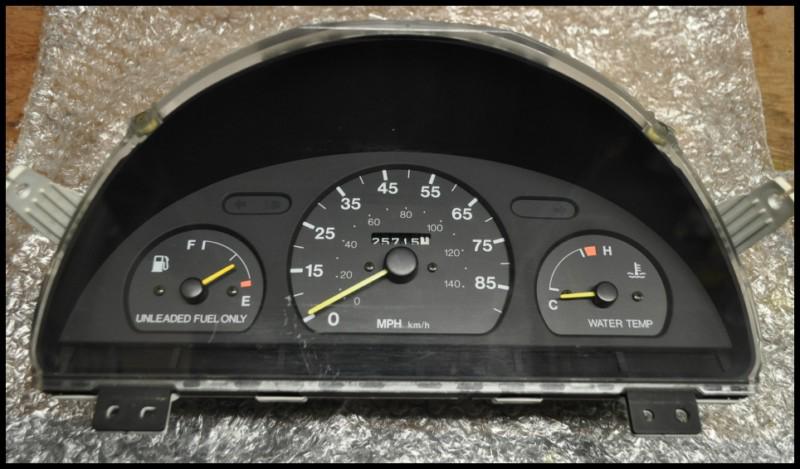 1992 geo metro speedometer instrument cluster 25k - 5 digit odometer - 92 93 94