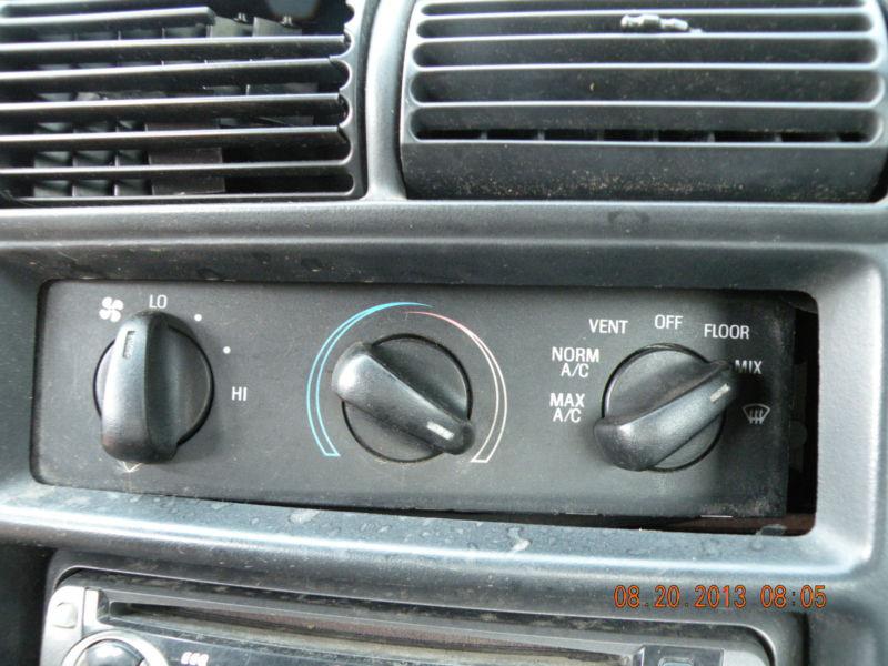 1994  ford mustang temperature/heat control w/ac factory installed 195363