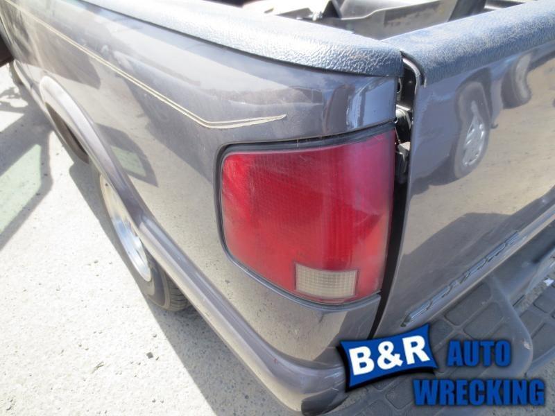 Left taillight for 94 95 96 97 98 99 00 01 02 03 s10 pickup ~ 4795184