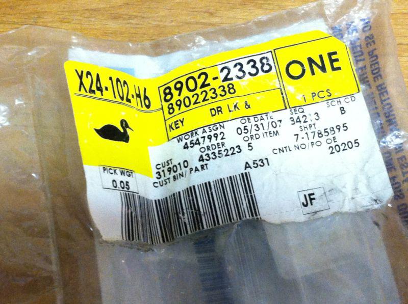 New genuine gm 89022338 key asm-dr lk n ign lk