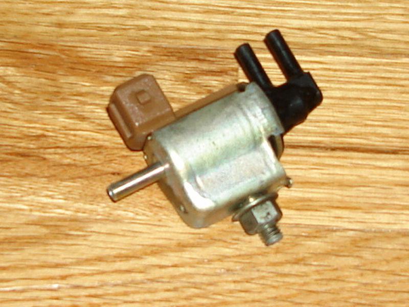 Nissan stanza egr vacuum switch solenoid valve k5t46372