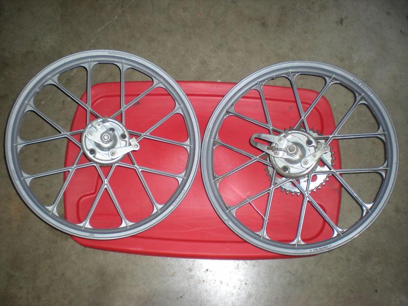 Trac moped grimeca snowflake mags  (set) 1.35x16"