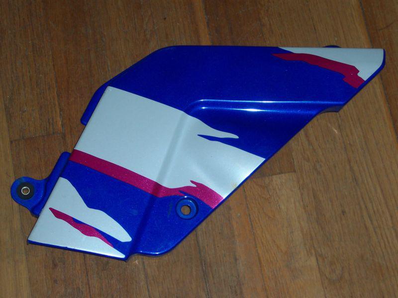 1993-95 suzuki gsxr 750 right side cover used vg 