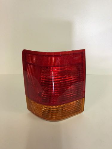 1996 to 1998 range rover passenger rear outer taillight