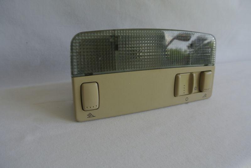 Vw mk4 oem beige dome light map light courtesy light golf jetta gti passat