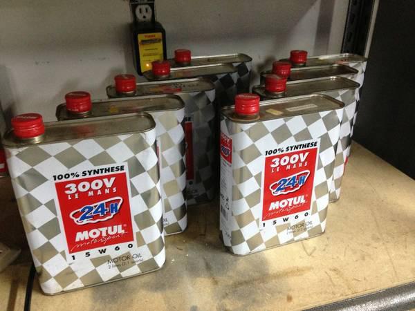 Motul 300v le mans 15w60 2-liter 100% synthetic motor oil