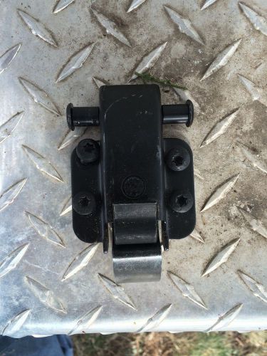 2008 dodge sprinter 2500 rear door hinge stopper