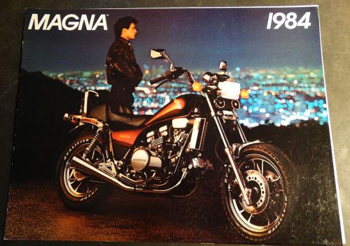 1984 honda motorcycle magna sales brochure 4 pages nice  (518)