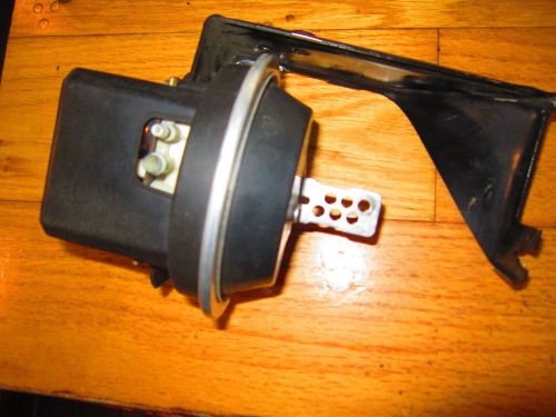 Corvette 1994 c4 cruise control servo &amp; mount    gm# 25110835 -