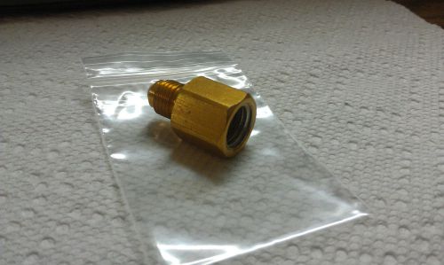 Adapter, r134a (1/2 fm acme) x  r12 (1/4&#034;male flare)