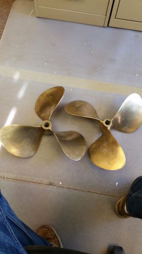 Propeller 18 x 28 pitch pair of 3 blade bronze props  tapered shaft  balanced