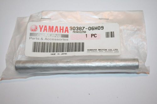 Nos yamaha outboard mounting bracket collar 9.9hp 90387-06m09