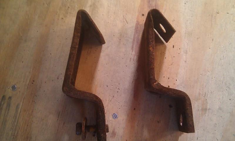 1967 67 1968 68 mustang rear bumper guard mounting bracket pair original ford nr