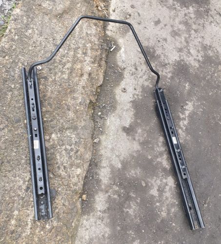 Citroen c4 picasso 2007-2013 driverside front seat rail