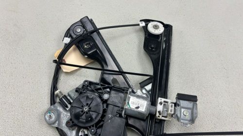 2016-2018 cadillac ats left front door window regulator &amp; motor f00hj01145 oem