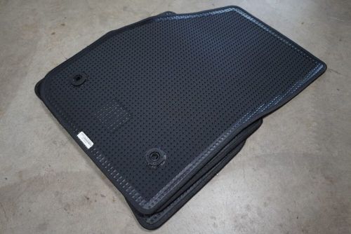 Oem gm 2019-2023 cadillac xt4 jet black front &amp; rear floor mat set 84576326